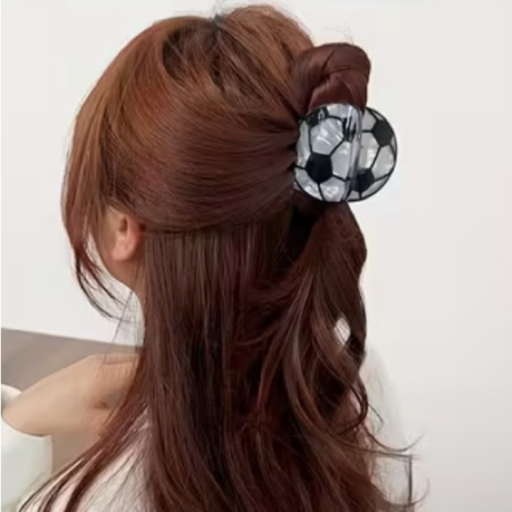NWT Soccer Hair Clips Black and White 7 available